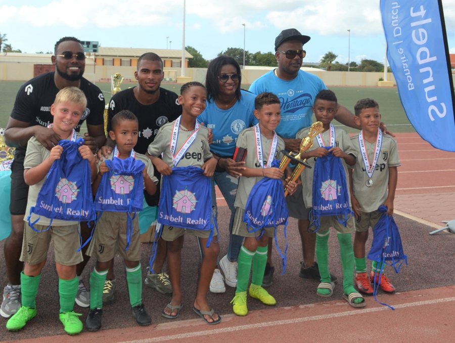 Eerste Sunbelt Realty Back 2 school Cup penalty shoot-out toernooi op Bonaire