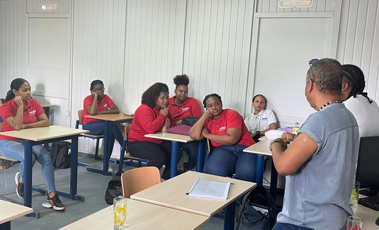 54 studenten MBO Bonaire registreren zich voor coronaprik