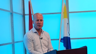 Raymond Knops krijgt energie van Bonaire