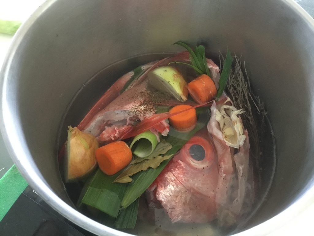 Koken met Corjan: Gele erwtensoep met gerookte paling truffel