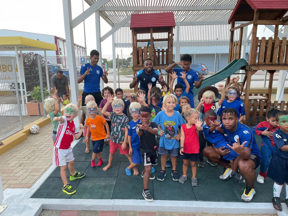 ATIP helpt kinderen op Bonaire met leren door te spelen