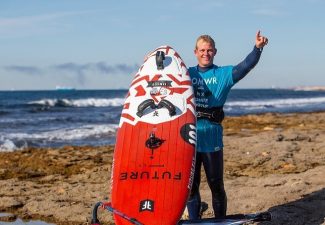 Windsurfer Amado Vrieswijk zet reuzenstap richting WK-titel Freestyle