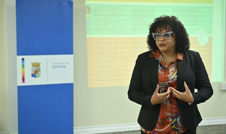 Medewerkers RCN verzorgen training voor Ministerie van Justitie Curaçao 