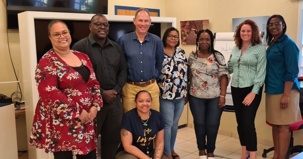 IND-medewerkers Bonaire en Sint-Eustatius volgen samen cursus 