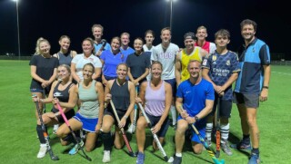 De hockeyers op Bonaire gaan richting Curacao voor een toernooi.