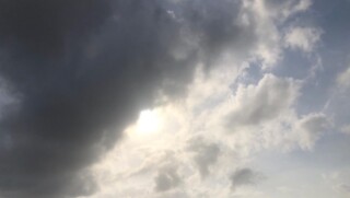 Bewolking en zon op Bonaire.