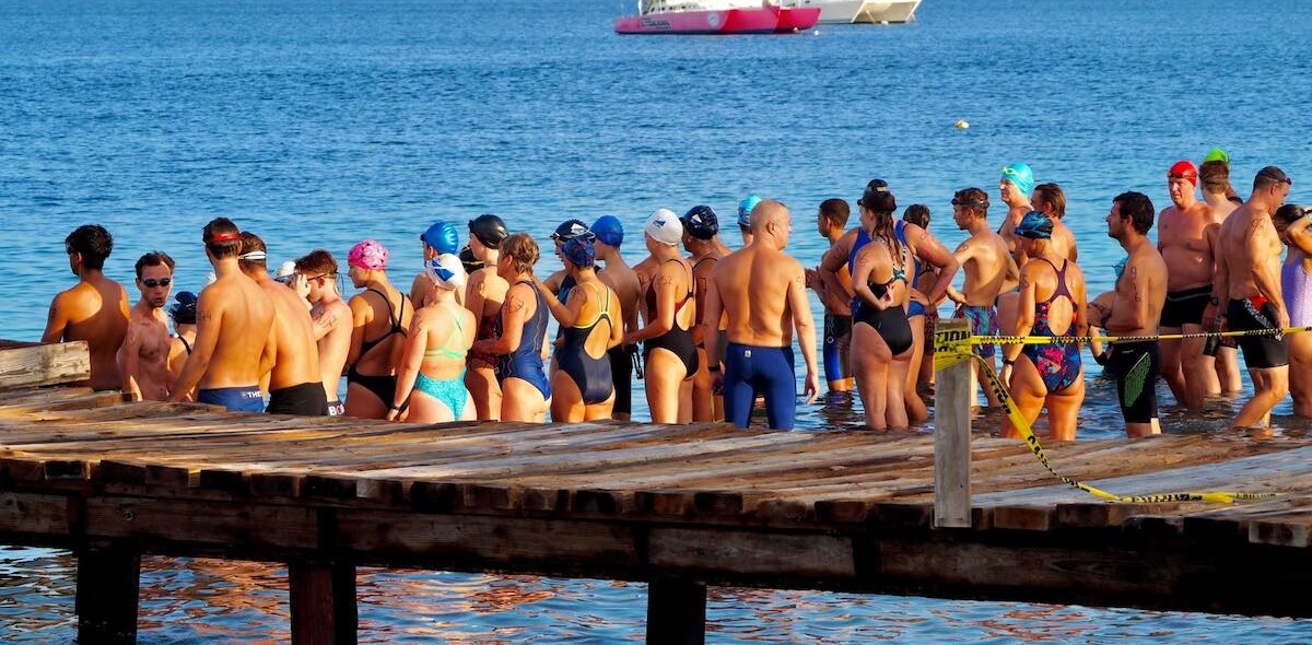 Duizenden zwemmers gaan de overtocht van Bonaire naar Klein Bonaire maken.