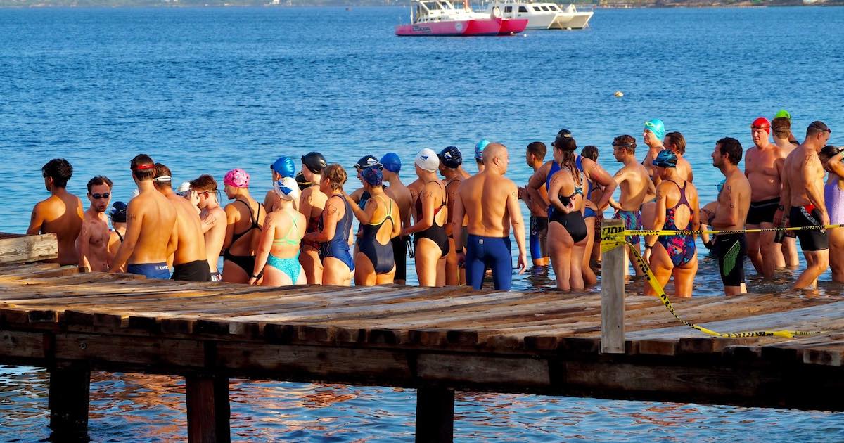 Duizenden zwemmers gaan de overtocht van Bonaire naar Klein Bonaire maken.