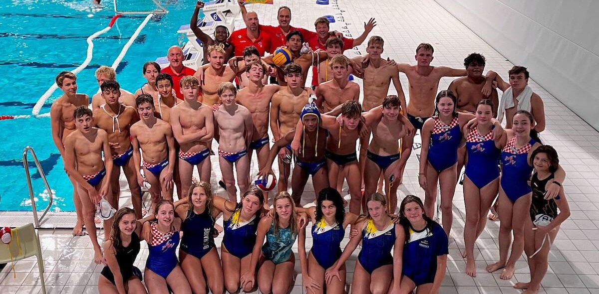 De waterpolo-selectie uit Bonaire was in Nederland voor een stage.