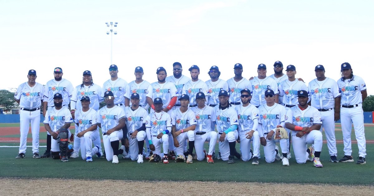 Het baseball-team van Bonaire tijdens de Kingdom Series.